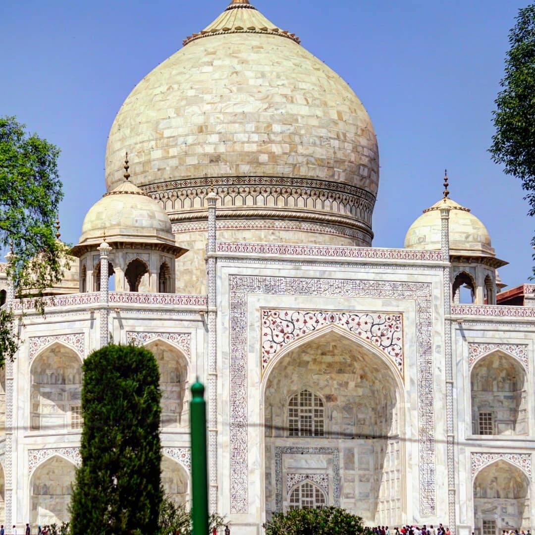 Marble Dreams beneath a Gilded Dome